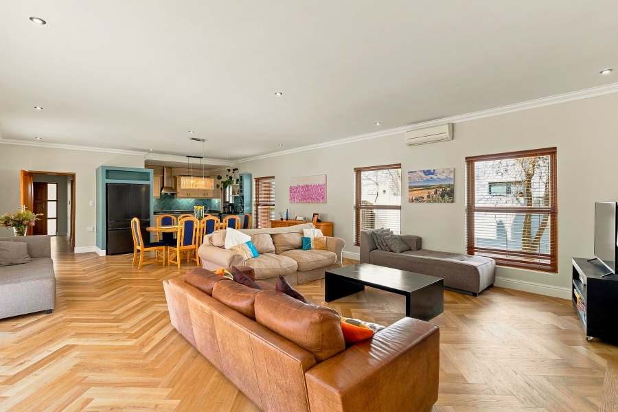 5 Bedroom Property for Sale in Croydon Vineyard Estate Western Cape